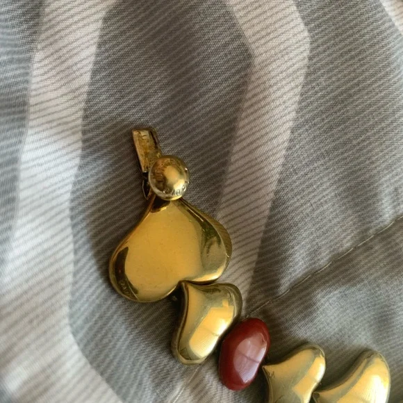 Louis Vuitton motif heart bracelet - Picture 4 of 9